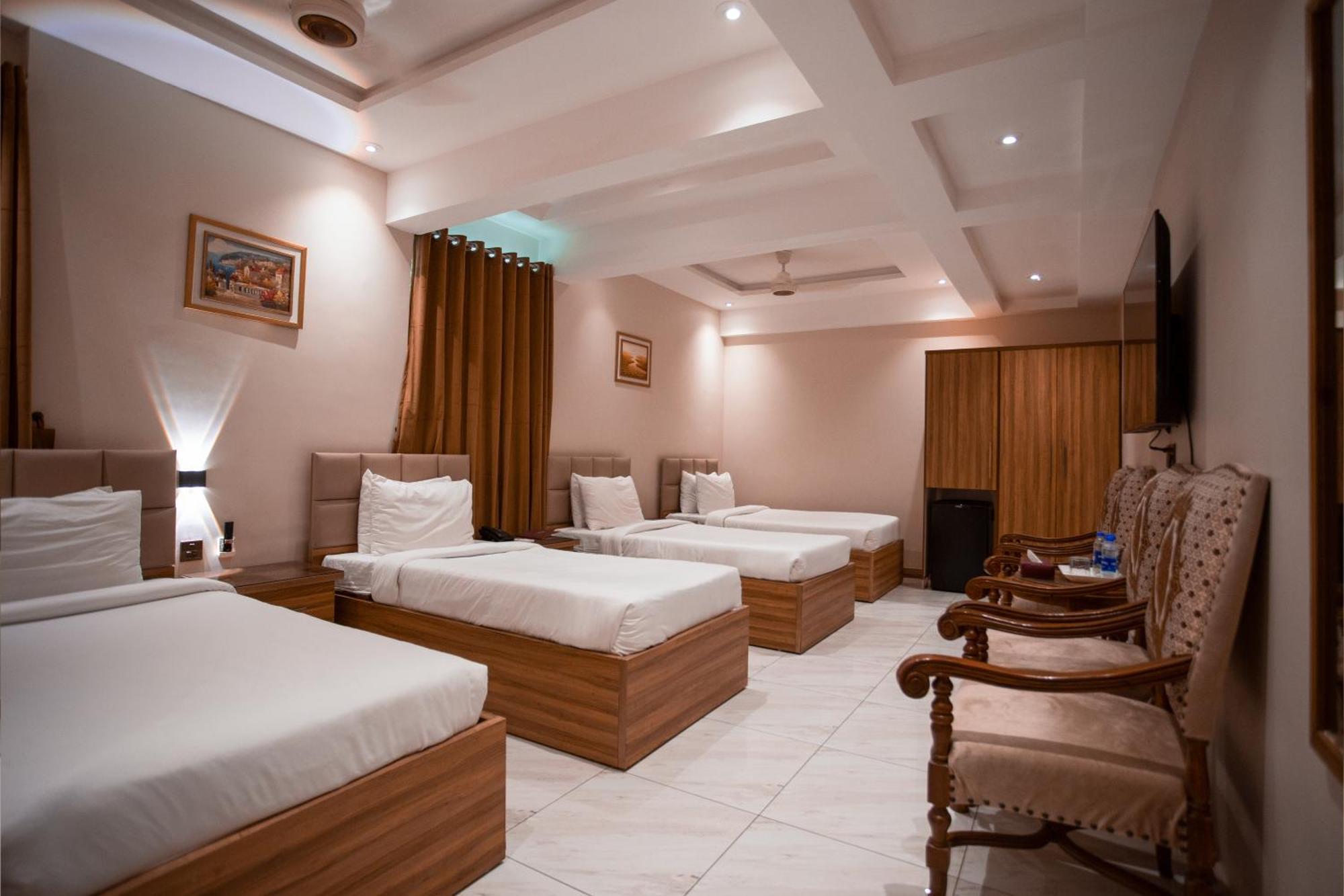 קראצ'י Hotel Pearl Inn מראה חיצוני תמונה